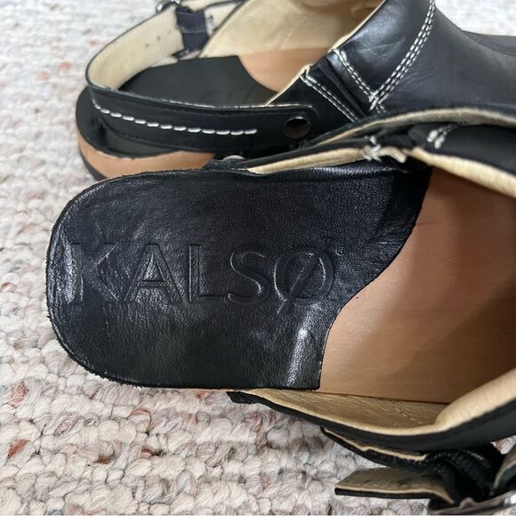 Earth Kalso Shanti Black Leather Clogs - Picture 9 of 12